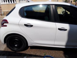 Peugeot 208 2015