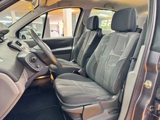 RENAULT Scenic Confort Dynamique 1.5dCi105 EU4