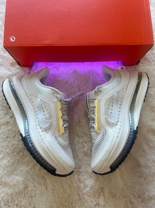 Nike pegasus premium