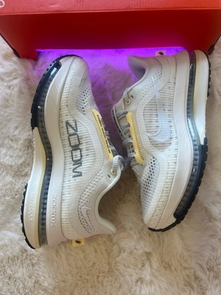 Nike pegasus premium