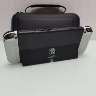 Nintendo Switch Roja y Blanca