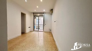 Piso en venta en El Camp de l'Arpa del Clot en Barcelona
