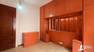 Piso en venta en El Camp de l'Arpa del Clot en Barcelona