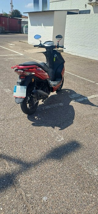 Moto mitt 125