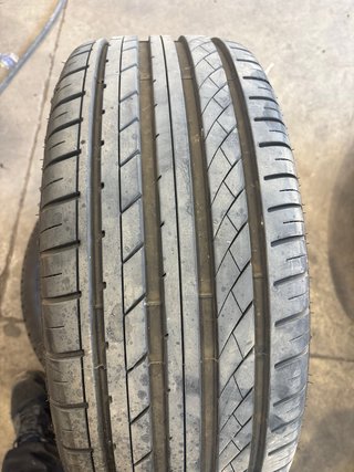 Hifly 225/45R18 Neumático