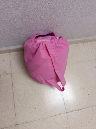 Saco de dormir Hello Kitty con inflador 140 cm