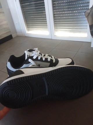 Zapatillas Nike Negras y Blancas