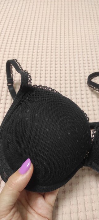 Sujetador push up negro con encaje