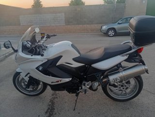 BMW F800GT Blanca