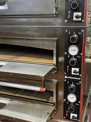 Horno de pizzas 6+6 seminuevo