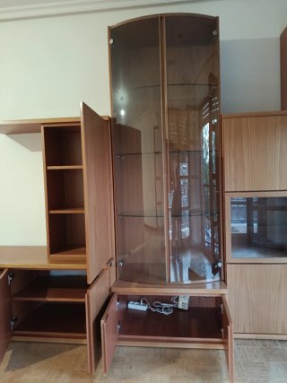 Mueble de salón modular madera y cristal