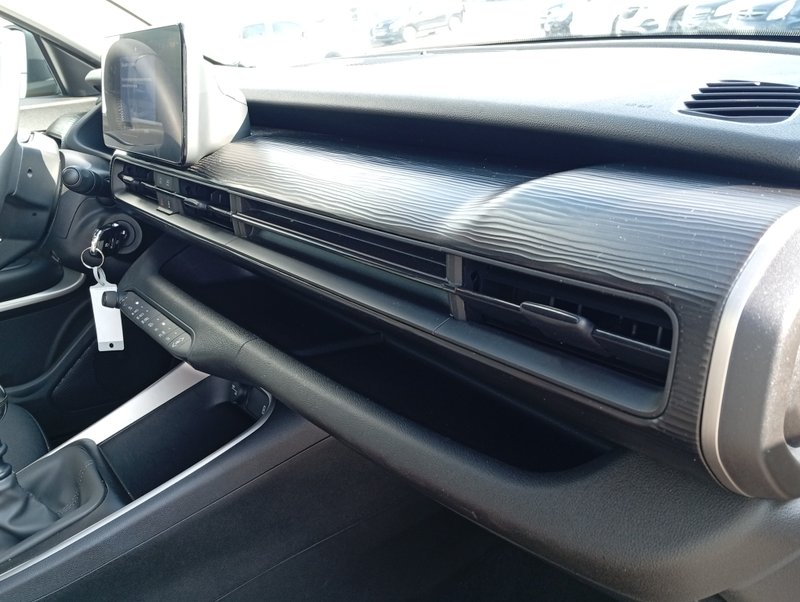 Jeep Avenger 1.2 Turbo Altitude 2024, foto 17