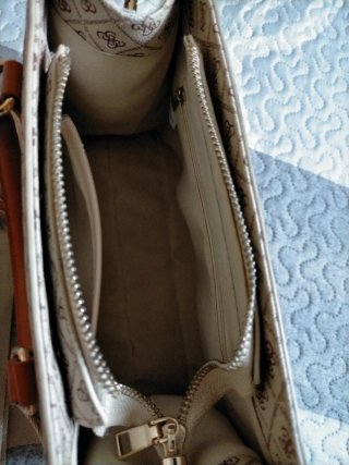 Bolso de mano o bandolera  beige y marrón