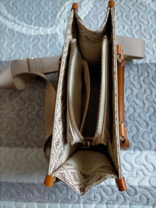 Bolso de mano o bandolera  beige y marrón