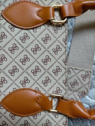 Bolso de mano o bandolera  beige y marrón