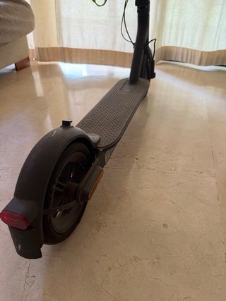 Patinete Xiaomi Negro.