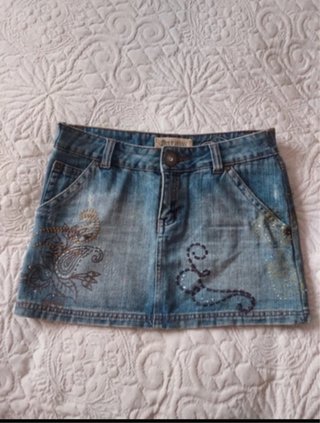 Faldita vaquera bordada talla 36