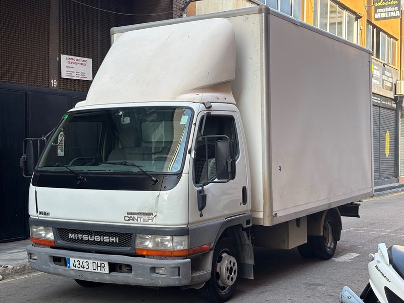 Mitsubishi Canter 2005 178.000 Kms - foto 1