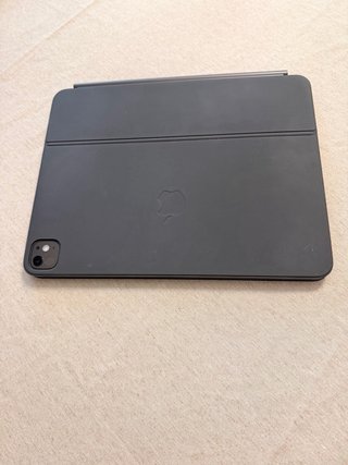 Magic Keyboard iPad Pro M5 Space Gray
