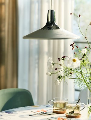 Lámpara techo IKEA FYRTIOFYRA efecto cromado 38 cm