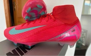 Botas de fútbol Nike Mercurial Rojas