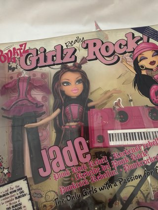 Bratz Girlz Rock Jade Muñeca