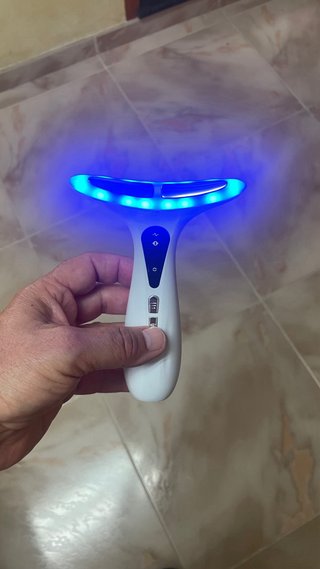 Masajeador Cuello EMS LED Lifting BlancoMulticolor