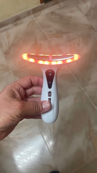 Masajeador Cuello EMS LED Lifting BlancoMulticolor
