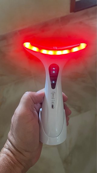 Masajeador Cuello EMS LED Lifting BlancoMulticolor