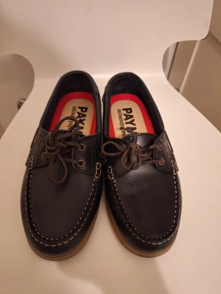 Zapatos náuticos de piel azul marino , marca PAYMA