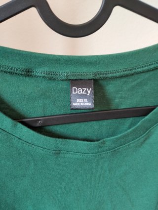 Camiseta básica de manga corta verde esmeralda