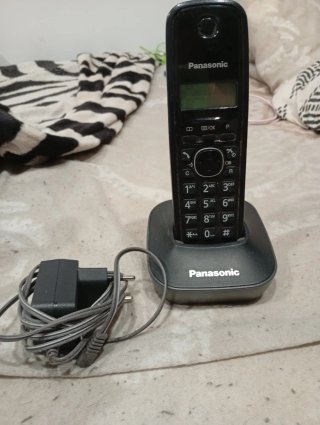 Teléfono Inalámbrico Panasonic KX-TG1611