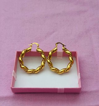 Orecchini a cerchio placcati oro