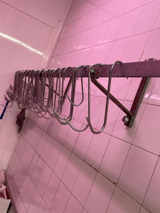 Ganchos de carnicería Aprox 100 ganchos o mas