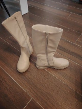 Botas altas niña beige