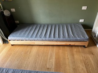 Letto impilabile UTÅKER IKEA con 2 materassi
