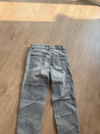 Pantalones vaqueros grises Pull&Bear talla 36