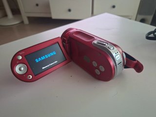 Cámara Samsung Roja