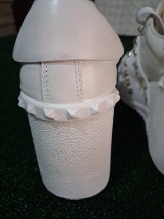 Sneakers Valentino Bianche Borchie