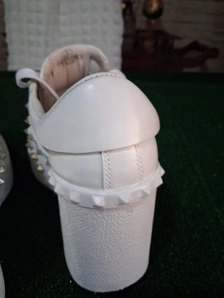Sneakers Valentino Bianche Borchie