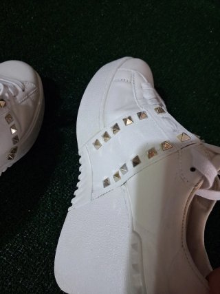 Sneakers Valentino Bianche Borchie