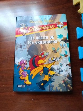 Libro Geronimo Stilton Superhéroes 3