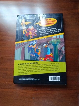 Libro Geronimo Stilton Superhéroes 3