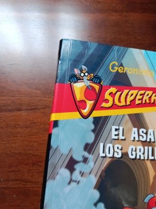Libro Geronimo Stilton Superhéroes 3