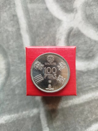 Dos Monedas!Francisco Franco 1966 y Juan  Carlos I