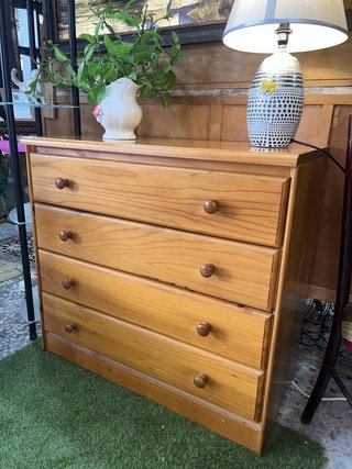 CÓMODA DE MADERA DE PINO