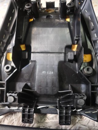 Asiento original estándar Honda Africa Twin