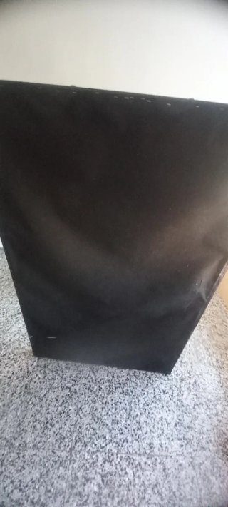 Cabecero de piel marrón