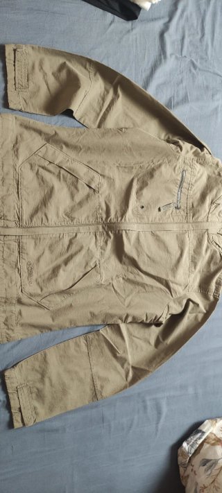 Chaqueta deportiva color caqui Columbia