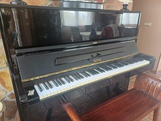 Piano Vertical Petrof
